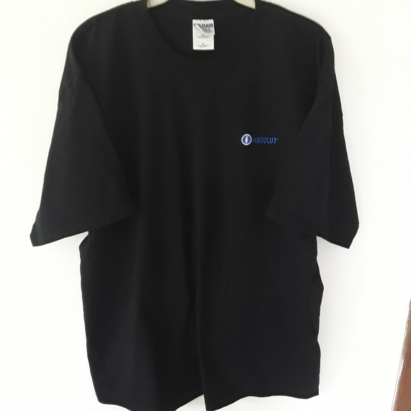 Men's Absolut Black T-shirt Size XL - Picture 1 of 4